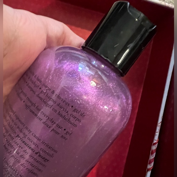 BNIB Shampoo, Shower Gel, & Bubble Bath! - Picture 6 of 13